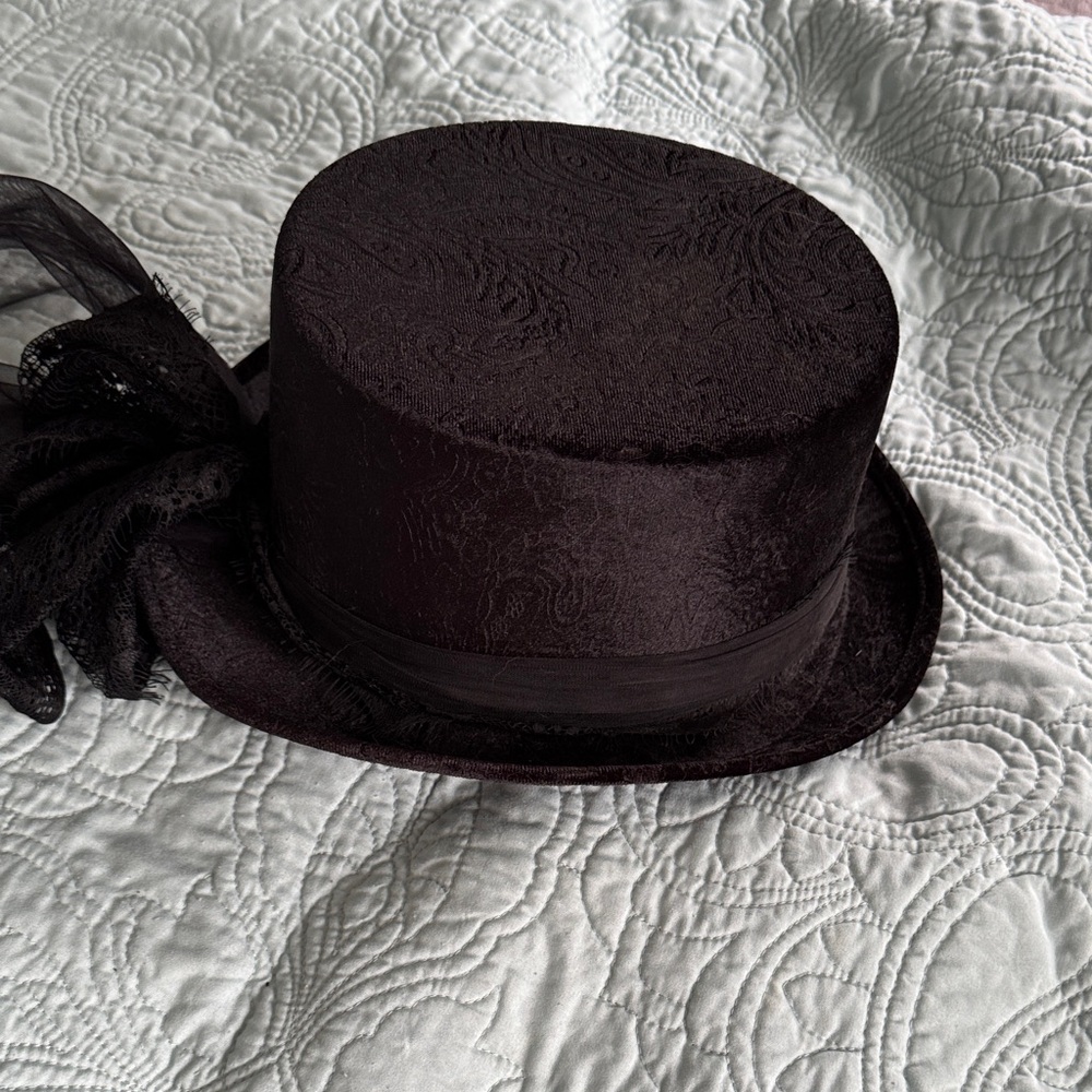 Spirit Dark Hat with Elegant Touch
